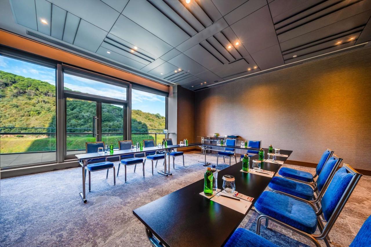 Radisson Collection Hotel, VadСтамбул Екстер'єр фото Meeting room